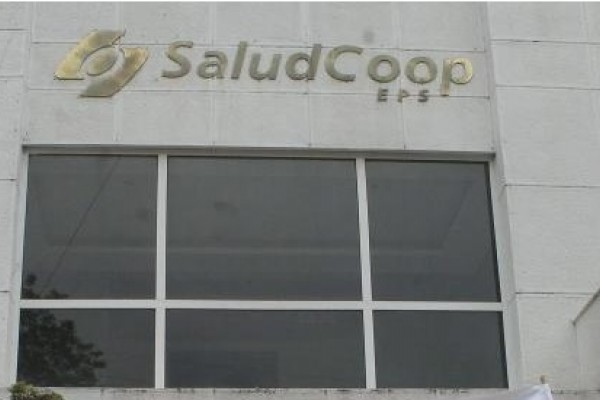 En Saludcoop fue peor el remedio que la enfermedad, hallazgos de la Contraloría muestran como se la robaron