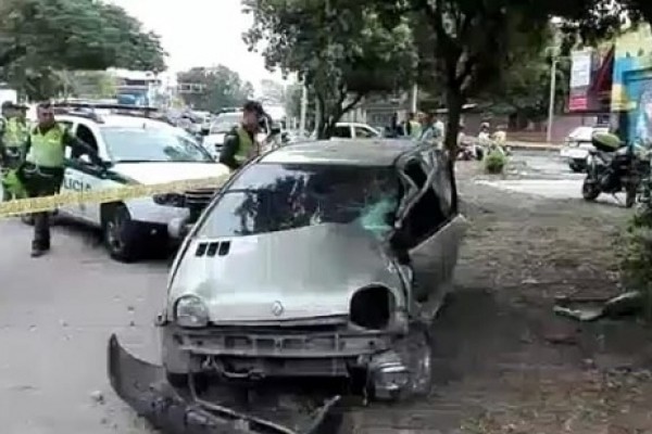 4 bultos de marihuana el motivo para querer huir de la Policía.