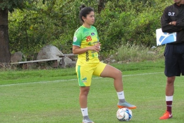 Jugadora Paraguaya, Fany Gauto, ya se encuentra en la capital Huilense.