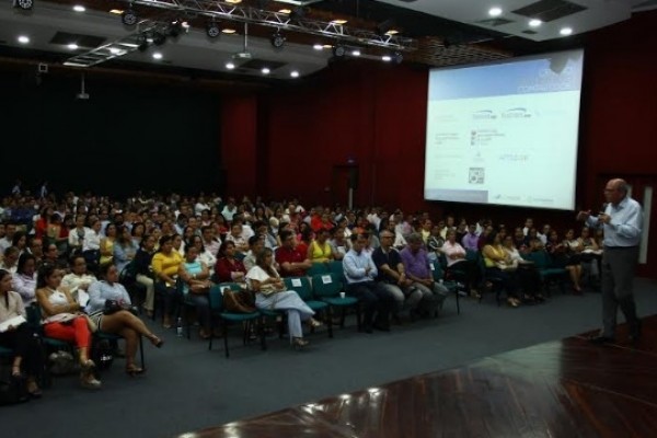 480 empresarios participaron de jornada de actualización normativa