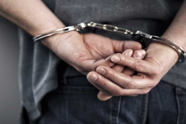 Hombre abusó de su vecina de 9 años