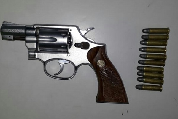 Menor de edad fue sorprendida con arma de fuego