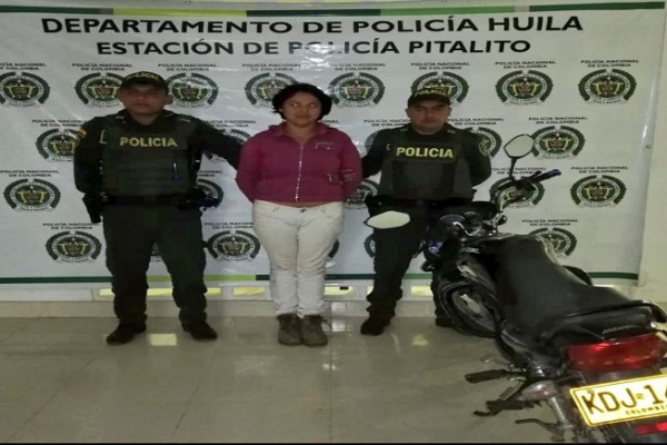 Mujer fue capturada con moto robada