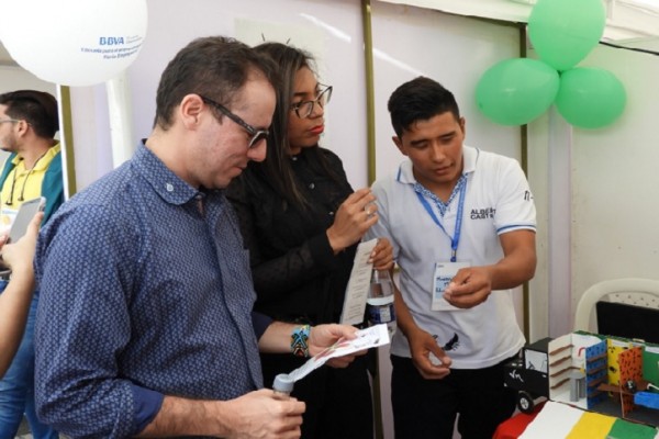 Estudiantes de Ibagué exhibieron ideas de emprendimiento