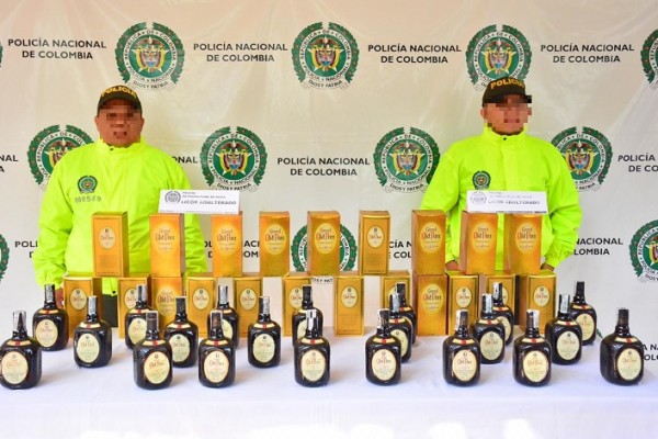 Incautan licor adulterado en barrio de Neiva