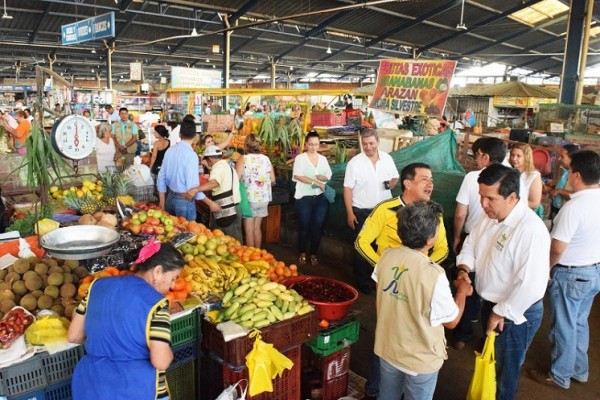 Suben precios de los alimentos en Neiva por temporada de lluvias