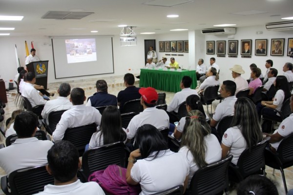 Socializan proyecto que mejorará productividad en regiones cafeteras del Huila