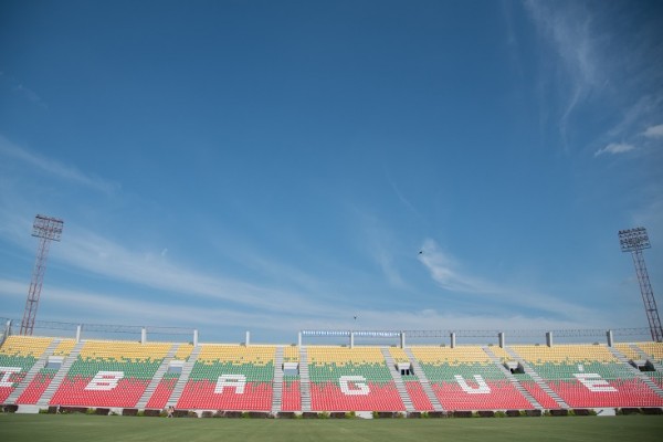 En Ibagué abren proceso por $6.983 millones para modernizar luminarias del Estadio.