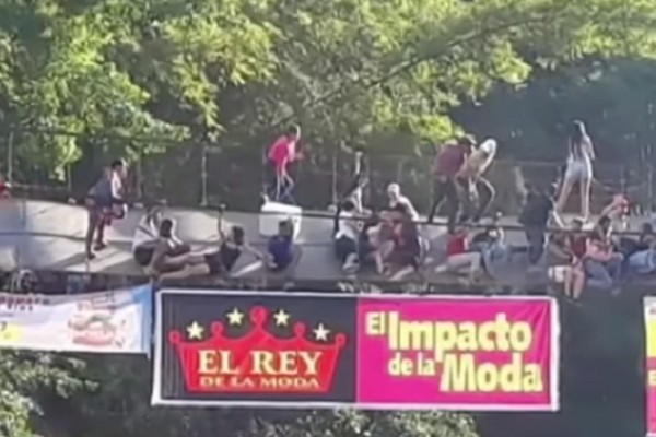 Colapso de un puente peatonal en Caquetá dejó ocho personas heridas