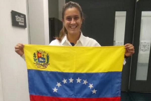 Jugadoras del Huila se despiden de la hinchada