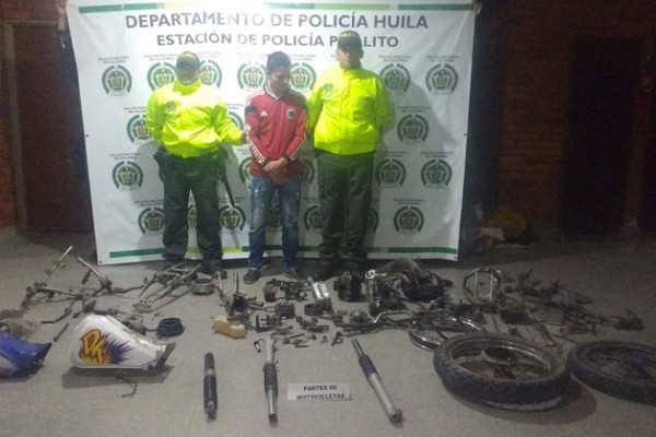 Capturado hombre a quien se le encontró un deshuasadero de motos