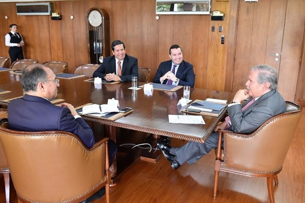 Alcalde Lara Sánchez en cumbre por la seguridad de Neiva