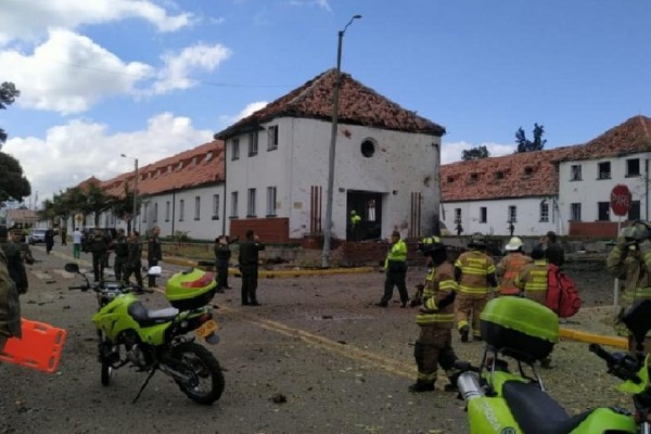 Duque decreta tres días de duelo por Atentado en la Escuela General Santander