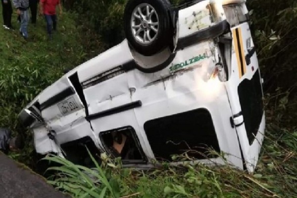 Cuatro muertos y trece personas heridas es el saldo parcial de accidente en La Línea