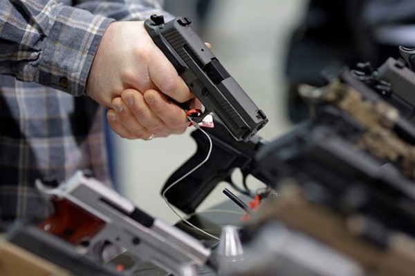 Suspenden porte de armas en el Huila