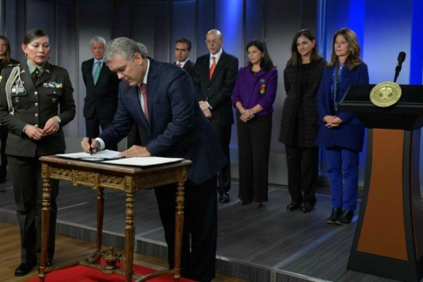 Gobierno Nacional pone fin a "carteles" de contratación
