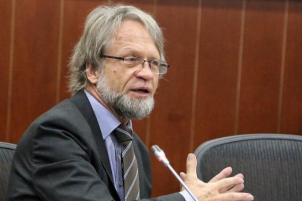 Senador Mockus no se rinde, defenderá su curul en el Congreso