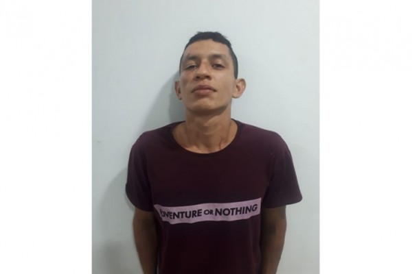 Delincuente atacó a uniformados al momento de su captura