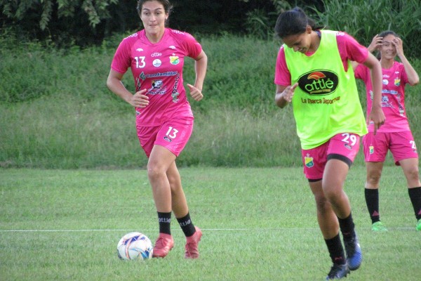 Empiezan a sonar nuevas jugadoras para el Huila Femenino