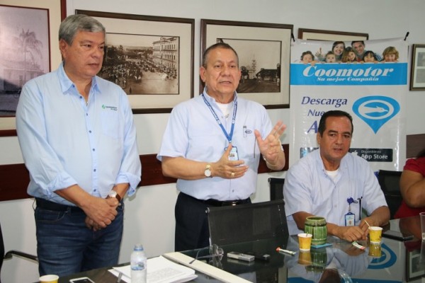 Coomotor firmó convenio de la Tarjeta Cupo Crédito Comfamiliar