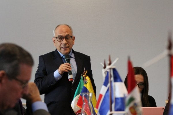 José Obdulio Gaviria se desmayó en Comisión Primera del Senado