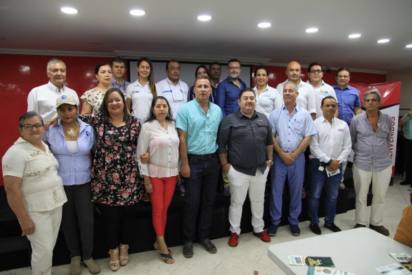Firman agenda ambiental para el sector piscícola del Huila
