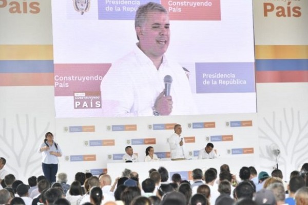 Presidente Duque llegó a Puerto Carreño en el Vichada con los talleres Construyendo País