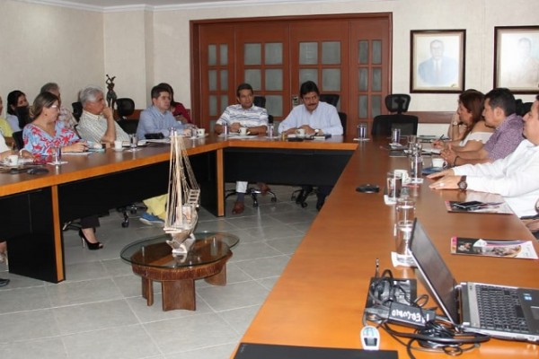 Ingentes esfuerzos del Gobernador para evitar paro transportador en el Huila