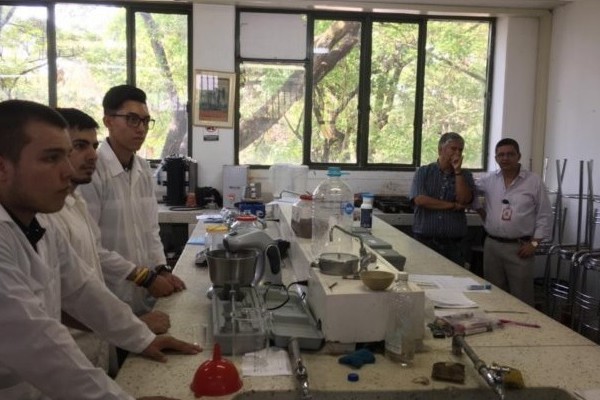 Convenio para mejorar la productividad de hidrocarburos en el país