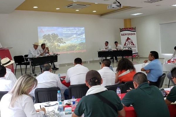 Cafeteros escucharon a candidatos a la Gobernación del Huila