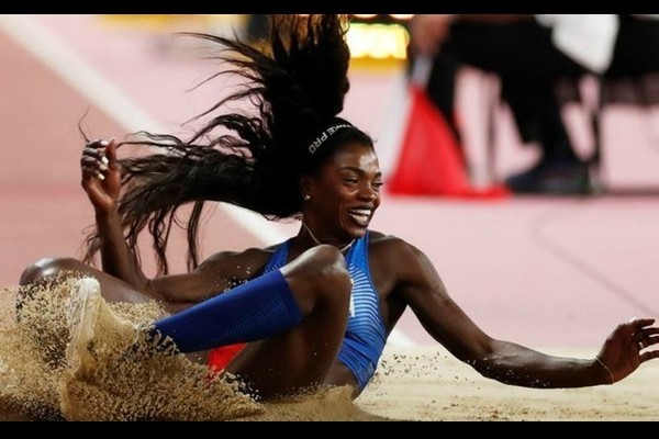 Caterine Ibargüen hizo historia en el Mundial de Atletismo