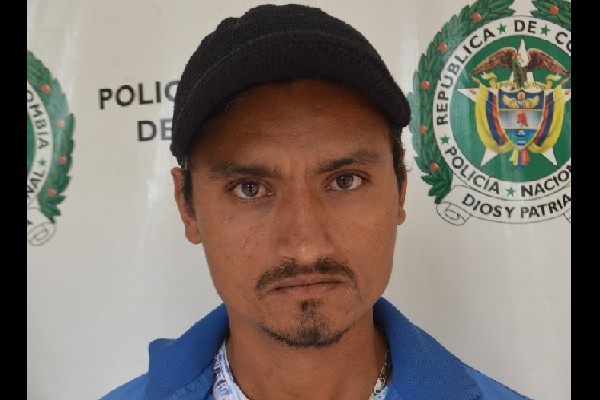 Tenía circular roja de la Interpol
