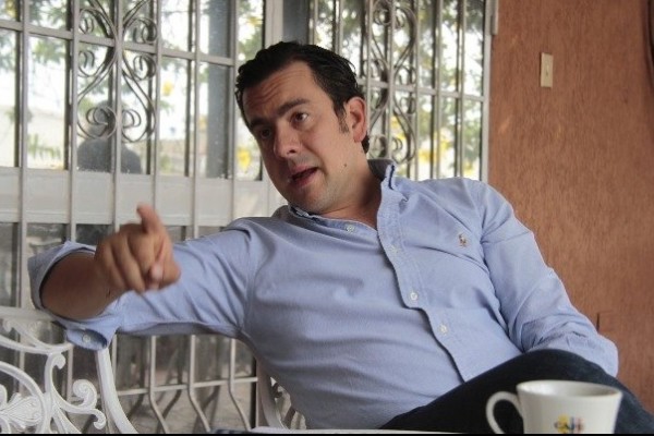 Los bancos se están burlando de los colombianos: Rodrigo Lara Restrepo