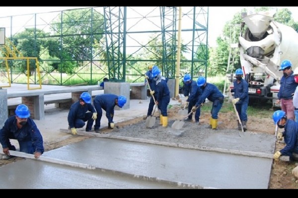 Arrancó construcción de 22 parques infantiles y biosaludables