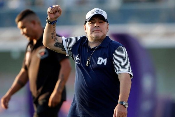 Maradona fue ingresado hoy a una Clínica en La Plata