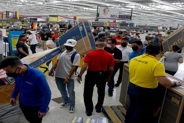 Colombia se alista para el tercer y último día sin IVA del año