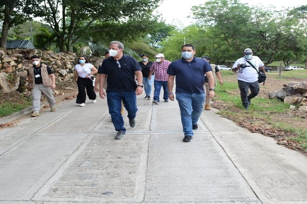 Gran inversión en vías rurales para el Huila