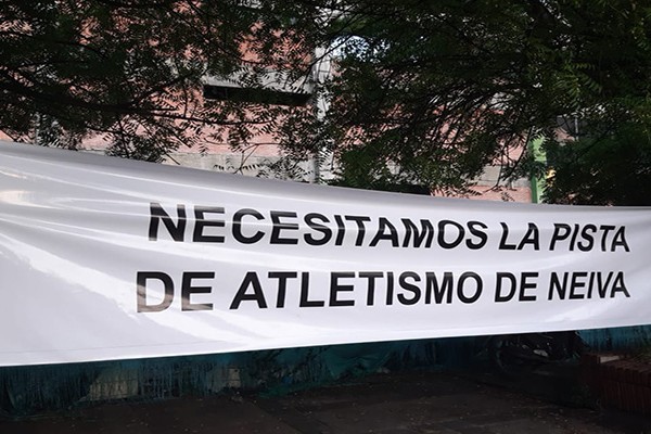 Deportistas solicitan una Pista de Atletismo