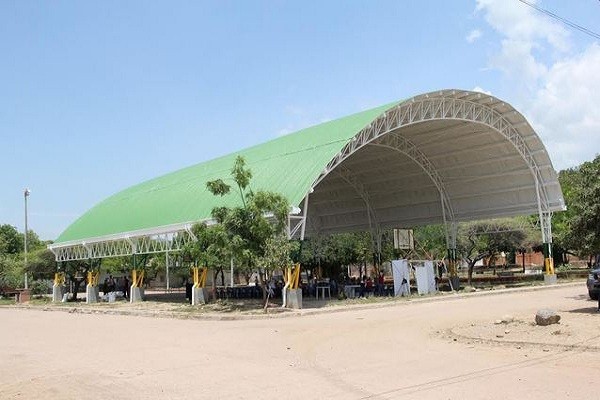 Millonaria inversión en cubiertas para polideportivos en Neiva
