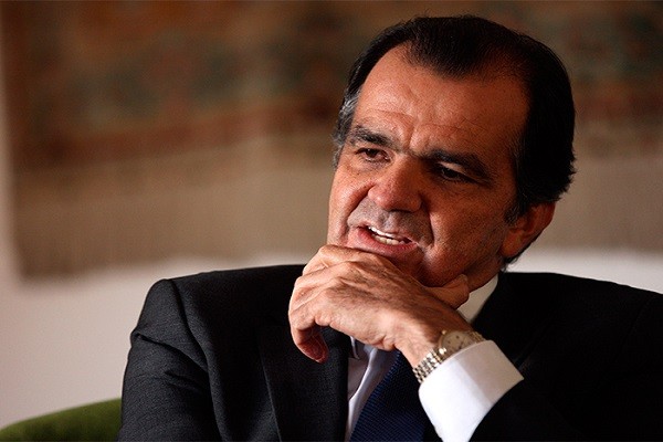Reaparece el ex candidato presidencial Óscar Iván Zuluaga