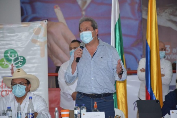 Alcaldes y Gobernador del Huila median ante Gobierno Nacional