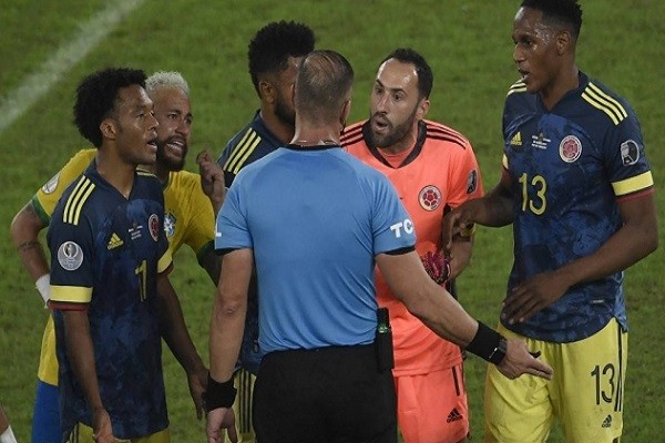 Federación Colombiana de Fútbol solicitó a la Conmebol suspensión inmediata de los árbitros del partido Colombia vs Brasil