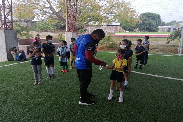 Vuelven las "escuelas deportivas" al Huila