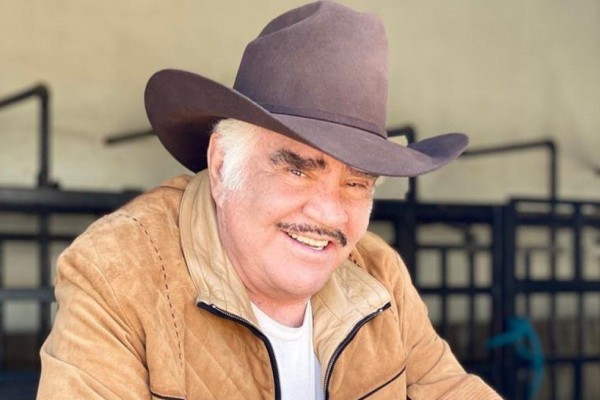 Vicente Fernández tuvo que ser operado de urgencia