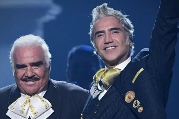 Sentido mensaje de Alejandro Fernández a Vicente Fernández