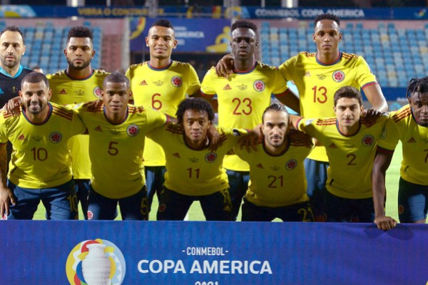 Confirmados los árbitros que pitarán los partidos de eliminatoria de la Selección