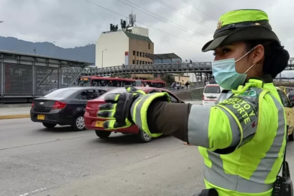 ¿Tiene multas de tránsito? Así le rebajarían buena parte de la deuda en Colombia pronto