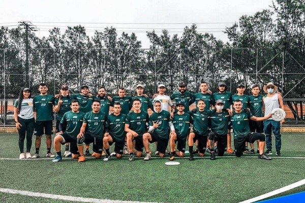 La lucha de la Liga huilense de disco volador