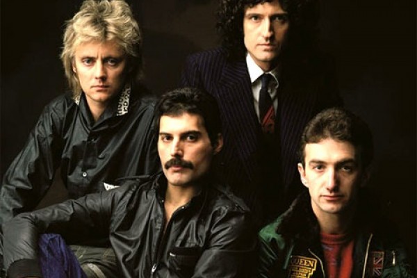 La banda británica Queen, celebra cinco décadas de vida con una tienda física en Londres