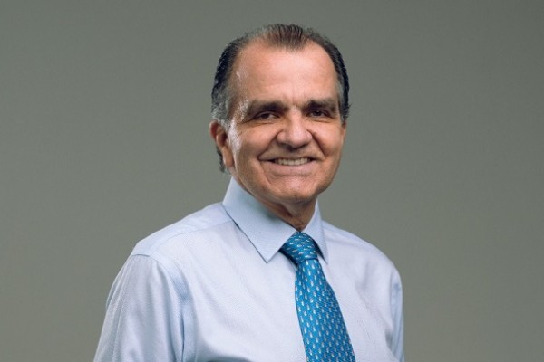 Oscar Iván Zuluaga va por la candidatura del Centro Democrático